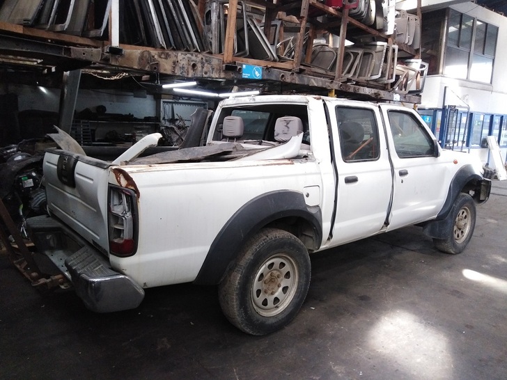  Nissan TERRANO 2004    EN DESARME